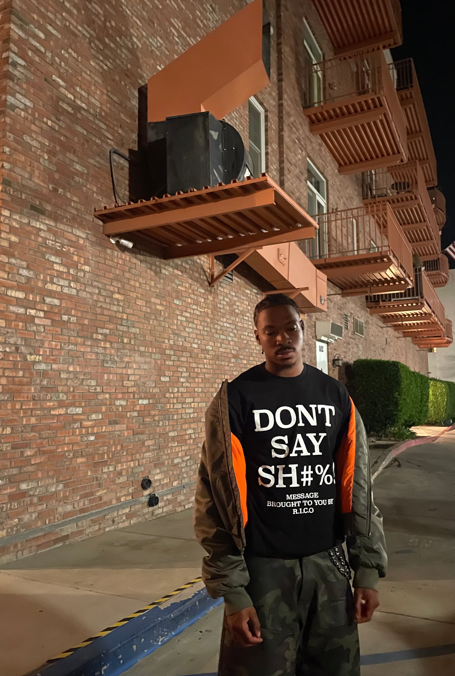 OG BLACK LOGO TEE